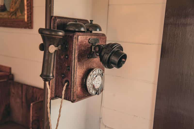 Ein Vintage Telefon - damals gab es noch keine Anrufbeantworter